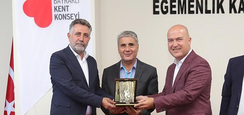 kent-konseyleri-birligi-bayrakli-da-toplandi.jpg