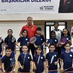 osmangazili-badmintoncular-isik-saciyor.jpg