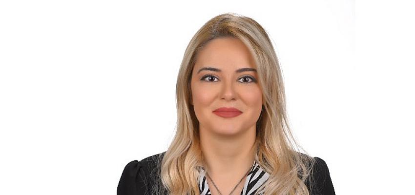 parayi-veren-tezi-yazdiriyor.jpg