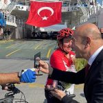 baskan-soyerden-350-bininci-bisikletli-yolcuya-surpriz.jpg