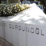 cydd-seyfi-dursunoglunun-dogum-gununde-anma-toreni-duzenledi.jpg