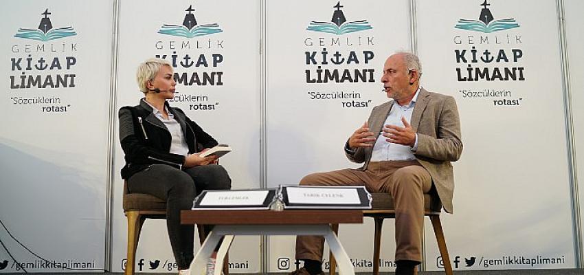 gemlik-kitap-limaninda-cumhuriyet-ve-guncel-sorunlar-konusuldu.jpg