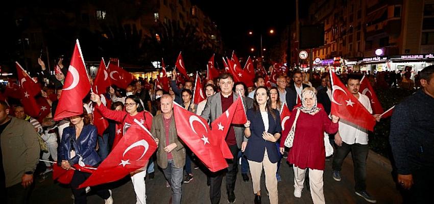 karsiyakayi-bayram-coskusu-sardi.jpg