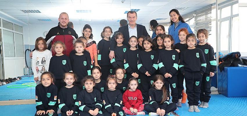 kis-spor-okullari-gencleri-bekliyor.jpg