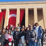 antalya-buyuksehirli-ogrenciler-atanin-huzurunda.jpg