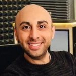 burak-budak-basarili-radyo-programlari-ile-en-cok-dinlenenler-arasinda-yerini-aldi.jpg