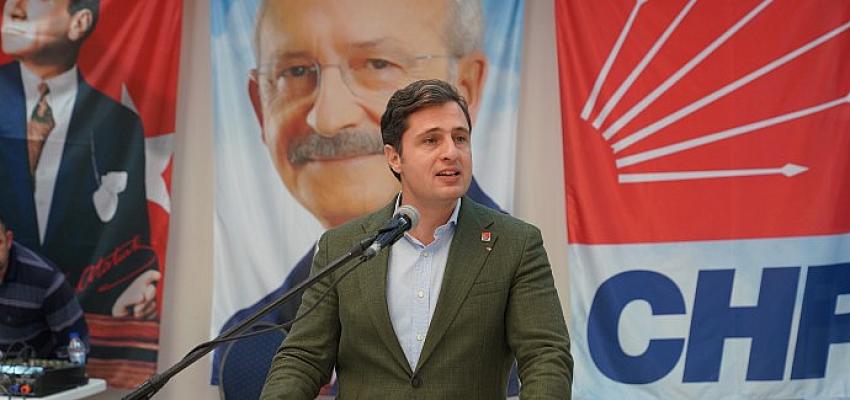 chp-izmir-il-baskani-deniz-yucel-seferihisarda-cumhuriyet-halk-partili-kadinlarla-kahvaltida-bulustu.jpg