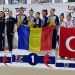 erdemden-odullu-sporculara-kutlama.jpg