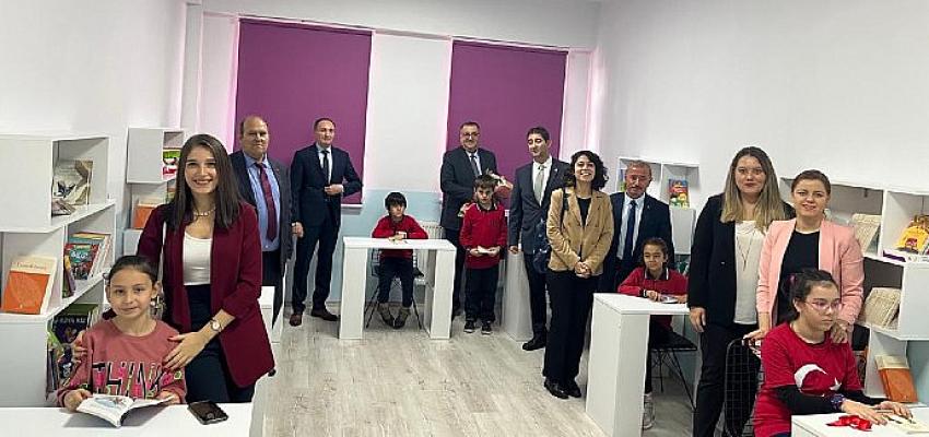hascelikin-yeniledigi-balaban-ilkokulu-kutuphanesi-acildi.jpg