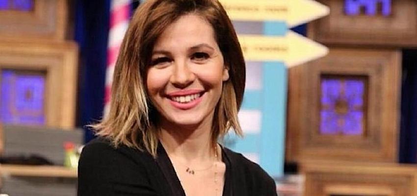 ozge-borak-aylin-kontente-sibel-tascioglu-pelin-batu-aysegul-dinckok-melis-babadag-gibi-unlu-isimler-tek-ses-projesi-icin-bulustu.jpg