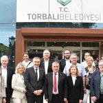 torbaliya-sinirlar-otesinden-ziyaret-alman-kardes-kent-yoneticileri-torbalida.jpg