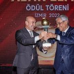 turizmin-oscar-odulu-izmir-buyuksehir-belediyesine.jpg
