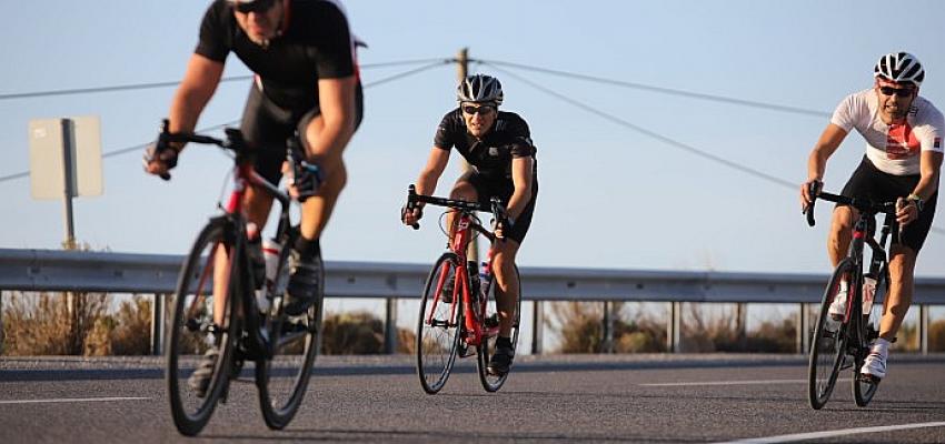 veloturk-gran-fondo-cesme-by-carraro-icin-geri-sayim-basladi.jpg