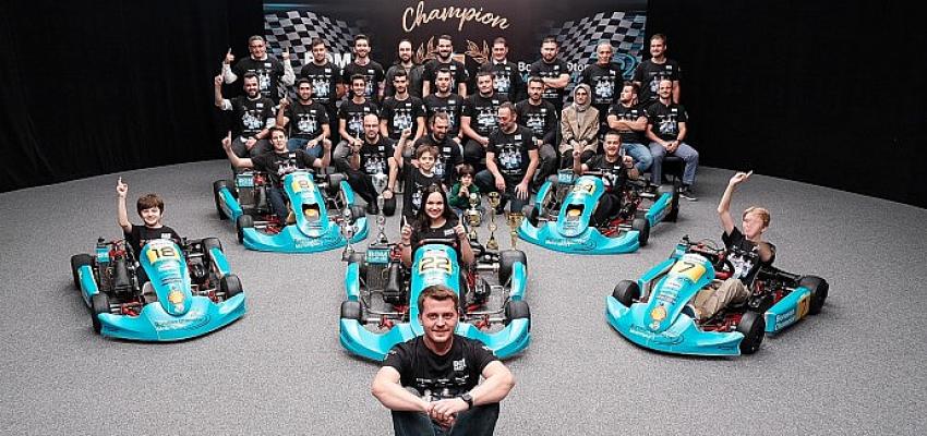 bom-karting-takimi-turkiye-karting-sampiyonasindaki-cifte-sampiyonlugunu-ozel-bir-etkinlikle-kutladi.jpg