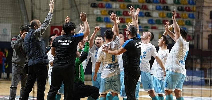 down-sendromlular-futsal-turkiye-kupasini-bagcilar-belediyesi-kazandi.jpg