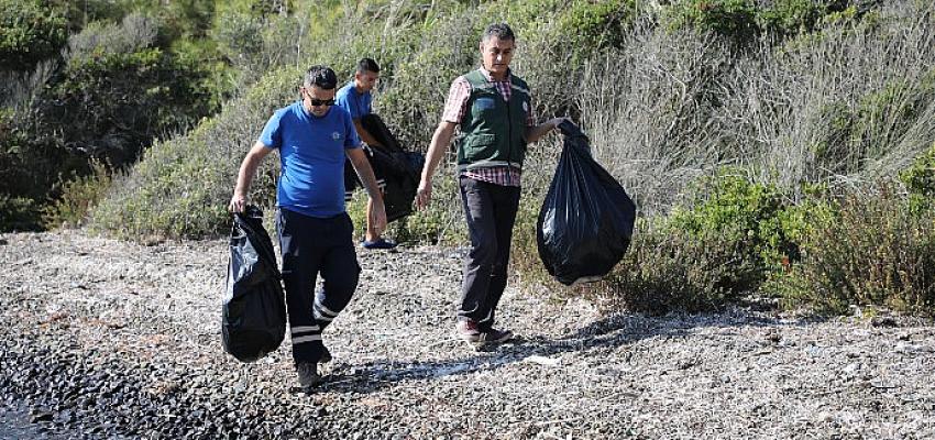 gokova-korfezinde-19-bin-kg-cop-toplandi.jpg