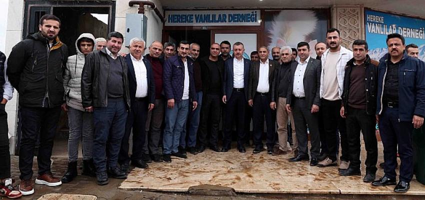 kocaeli-buyuksehir-belediye-baskani-tahir-buyukakin-yukari-herekede-vanlilara-konuk-oldu.jpg