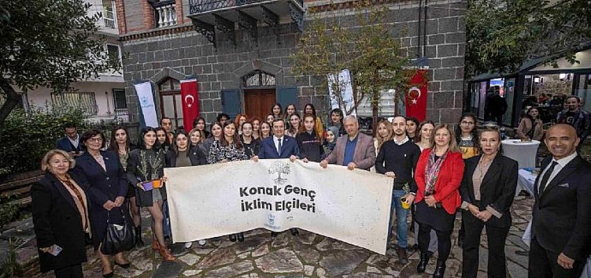 konak-genc-iklim-meclisi-yola-cikti.jpg