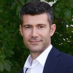 vertiv-emeada-dagitilmis-bt-aglari-ve-edge-bilisim-uygulamalari-icin-yeni-tek-fazli-kesintisiz-guc-kaynagini-tanitti.jpg