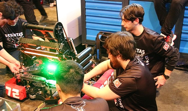frc-istanbul-regionalda-kazanan-robotik-takimlari-belli-oldu.jpg
