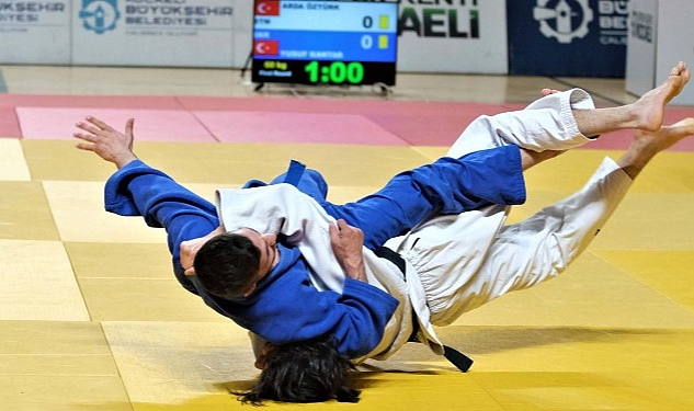 gencler-turkiye-judo-sampiyonasinin-acilis-seremonisi-yapildi.jpg