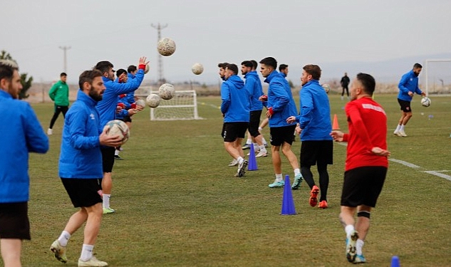 nevsehir-belediyespor-teknik-direktoru-yusuf-tokustan-taraftarlara-cagri.jpg