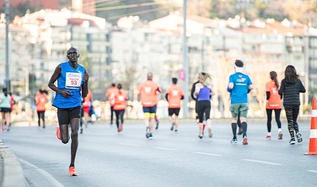 atiksiz-maraton-icin-nefesler-tutuldu.jpg