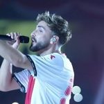 sefo-samsunspor-sampiyonluk-kutlamalarinda-taraftarlarin-sevgi-seline-ugradi.jpg