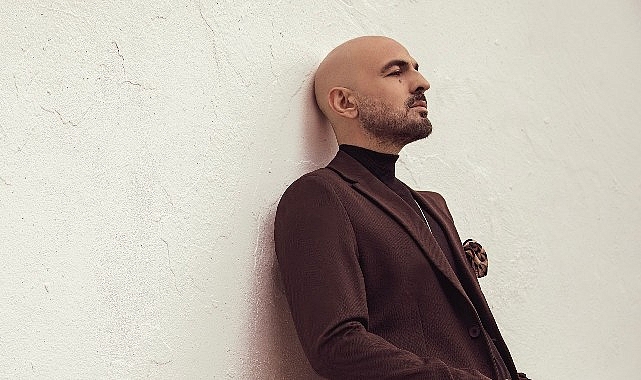soner-sarikabadayi-soruyor-seviyo-muyuz.jpg