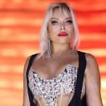 istanbul-festivalinde-superstar-ajda-pekkan-ruzgari.jpg