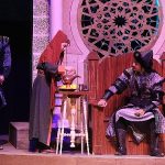 konya-sehir-tiyatrosu-nizamulmulk-oyununu-15-temmuza-ozel-sahneledi.jpg