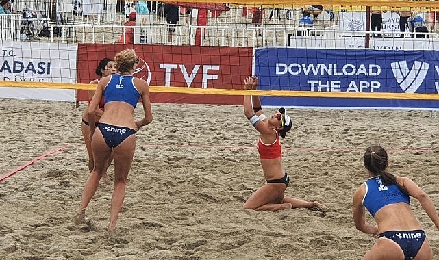 plaj-voleybolunda-bioderma-pro-beach-tour-oludeniz-etabi-pazar-canli-yayinla-d-smart-ve-d-smart-goda.jpg