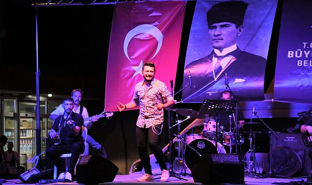 aydin-buyuksehir-belediyesinden-cectepede-muhtesem-konser.jpg