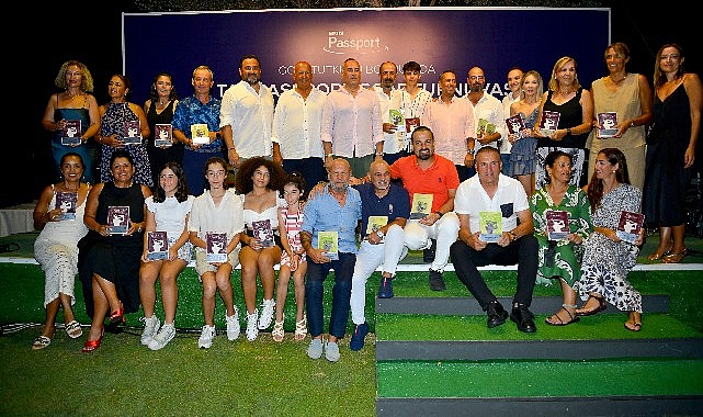 golf-tutkunlari-8-tav-passport-bodrum-golf-turnuvasinda-bulustu.jpg