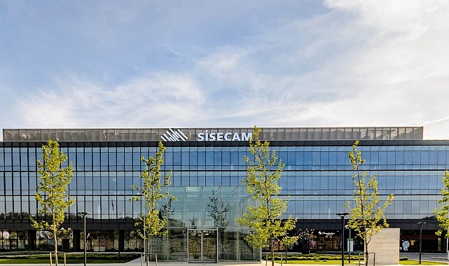 sisecam-elektrikli-araclara-ozel-uretecegi-camlarla-temiz-gelecege-katki-saglayacak.jpg