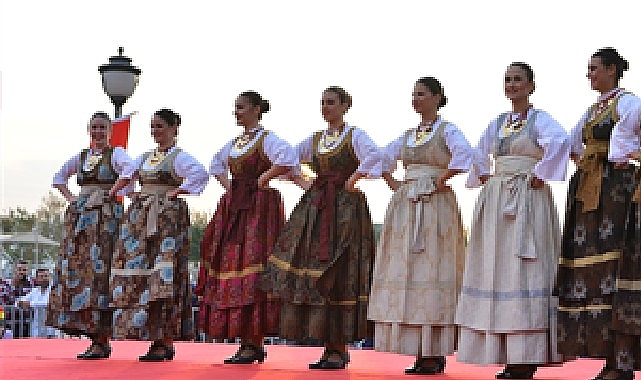 17-uluslararasi-balkanlilar-halk-danslari-ve-kultur-festivali-basliyor.jpg