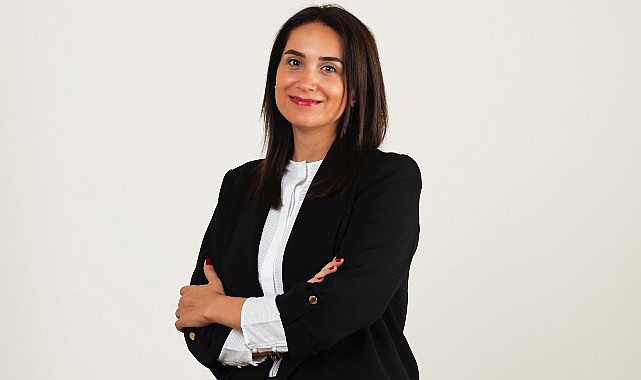 ayse-canan-atlig-is-bankasi-resim-heykel-muzesi-muduru-oldu.jpg