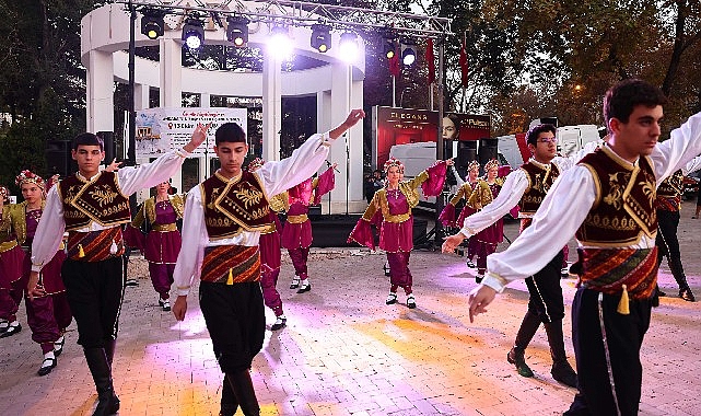 cumhuriyetin-ve-baskent-ankaranin-100-yasi-kutlaniyor.jpg