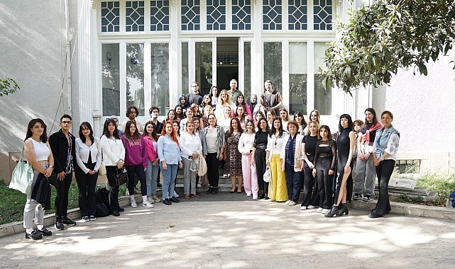 ege-universitesi-10-uluslararasi-egeart-sanat-gunleri-cumhuriyetin-100-yilinda-sanatseverlerle-bulusuyor.jpg