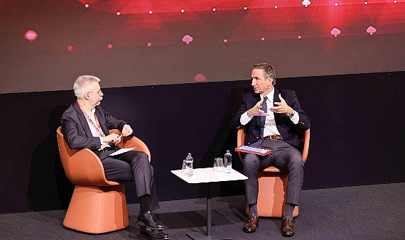 bulut-bilisim-trendleri-vodofone-business-cloud-dayde-konusuldu.jpg