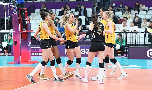 vakifbanktan-kulupler-dunya-sampiyonasina-guclu-baslangic.jpg