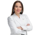 deniz-ugur-ekranlara-geri-donuyor.jpg