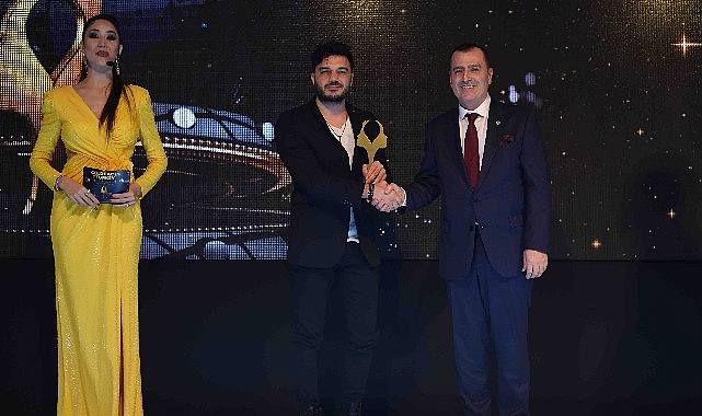 gold-faces-of-turkey-awards-sahipleriyle-bulustu.jpg