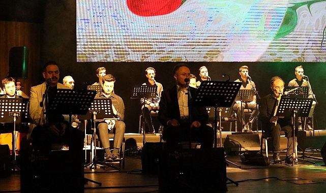 askin-peygamberi-gonullere-dokundu.jpg
