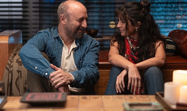 halit-ergenc-ve-tuba-buyukustunu-bulusturan-yarin-yokmus-gibi-dizisinin-fragmani-yayinlandi.jpg