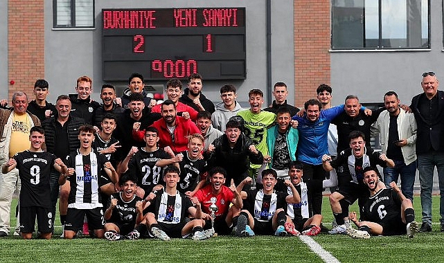 burhaniye-belediyespor-u-18-takimi-ust-uste-2-kez-turkiye-sampiyonasinda.jpg