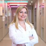 cocuklar-yatmadan-bir-saat-evvel-ekrani-birakmali-asiri-bilgisayar-ve-telefon-kullanimi-uykuyu-olumsuz-etkiliyor.jpg
