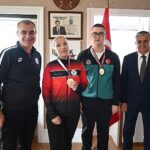 karateciler-kemere-2-altin-madalya-ile-dondu.jpg