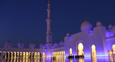 Abu Dhabi’ye Ulaşım Rehberi: Size En Uygun Seçenekler