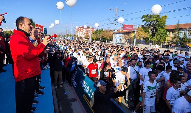 baskan-altay-tum-sporseverleri-konya-yari-maratonu-heyecanina-ortak-olmaya-davet-etti.jpg